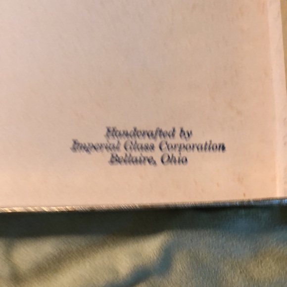 Imperial Glass Corporation, Bellaire,Ohio glass plate “8 Maids A-Milking” - Picture 16 of 16